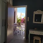 Nymphes Nyaraló *