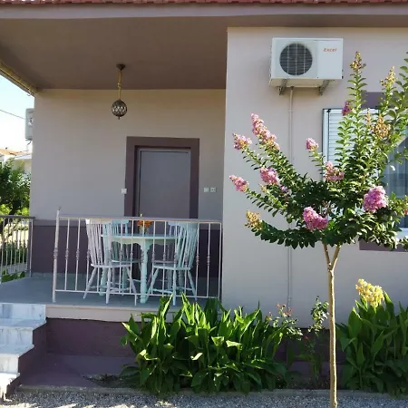 Nymphes Casa de Férias Selianítika